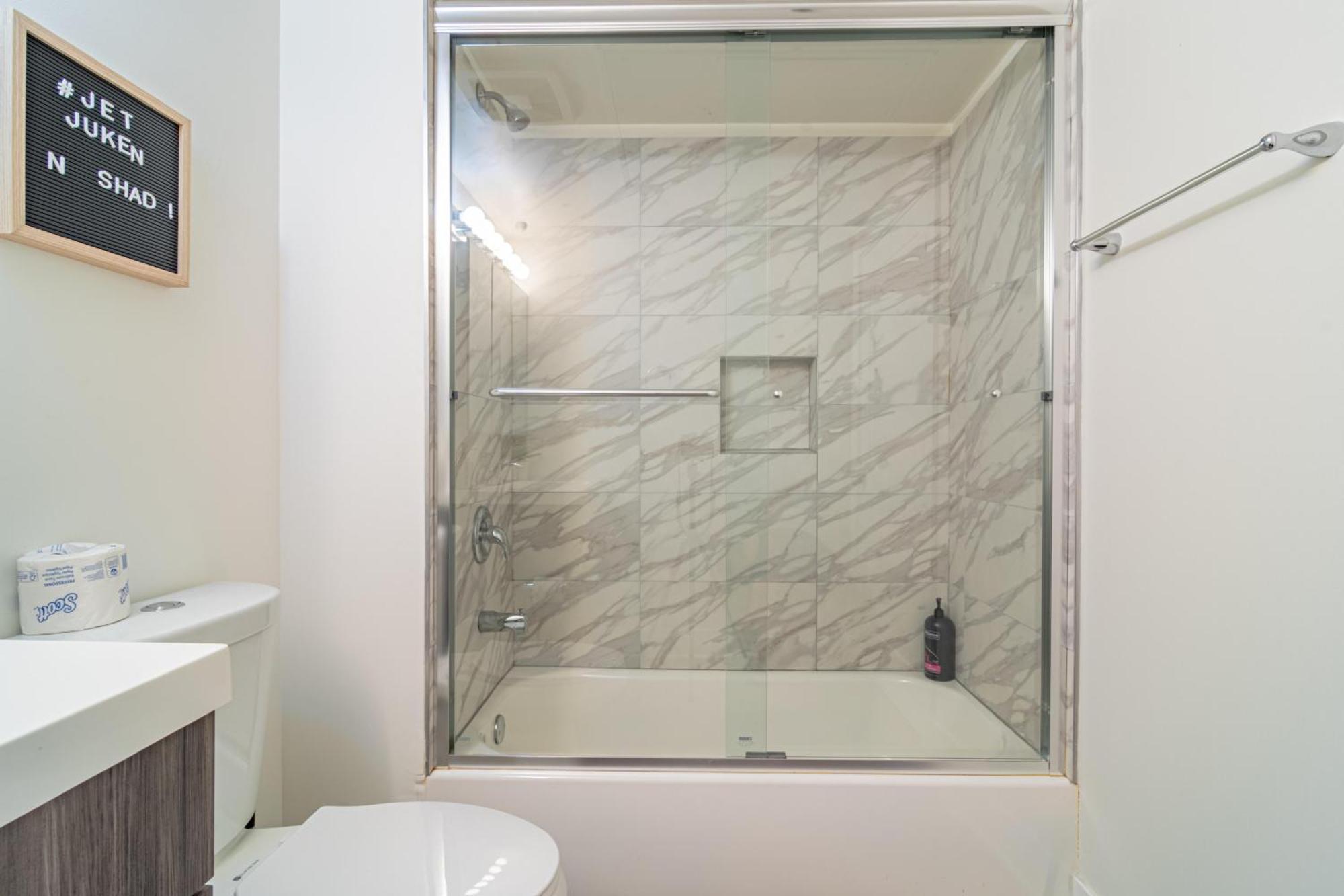 Bright 2Br Luxury Corner Suite With Optional Parking Sleeps 6 Guests Near Mccormick Place And Soldier Field Chicago Dış mekan fotoğraf