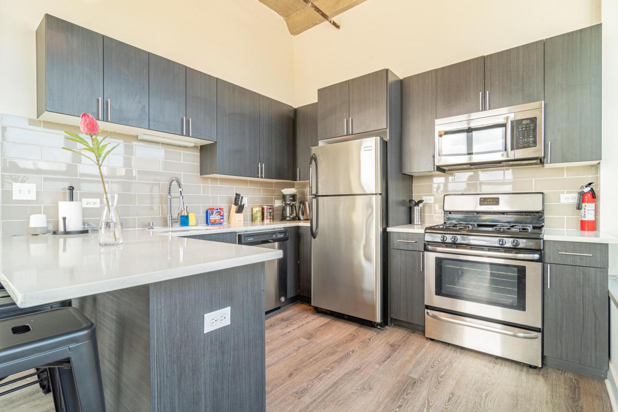 Bright 2Br Luxury Corner Suite With Optional Parking Sleeps 6 Guests Near Mccormick Place And Soldier Field Chicago Dış mekan fotoğraf