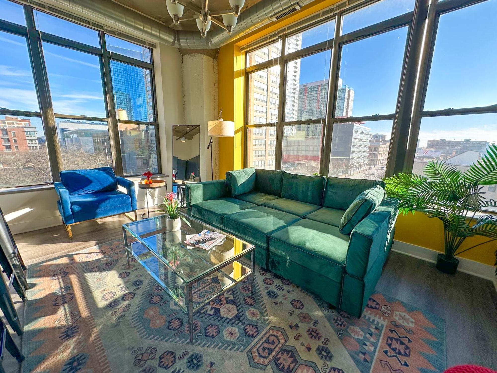 Bright 2Br Luxury Corner Suite With Optional Parking Sleeps 6 Guests Near Mccormick Place And Soldier Field Chicago Dış mekan fotoğraf